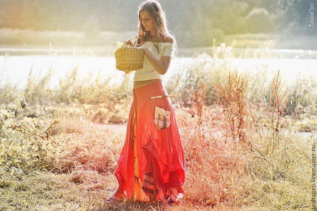 Light flowy maxi dresses are perfect for either spring or summer 2024.